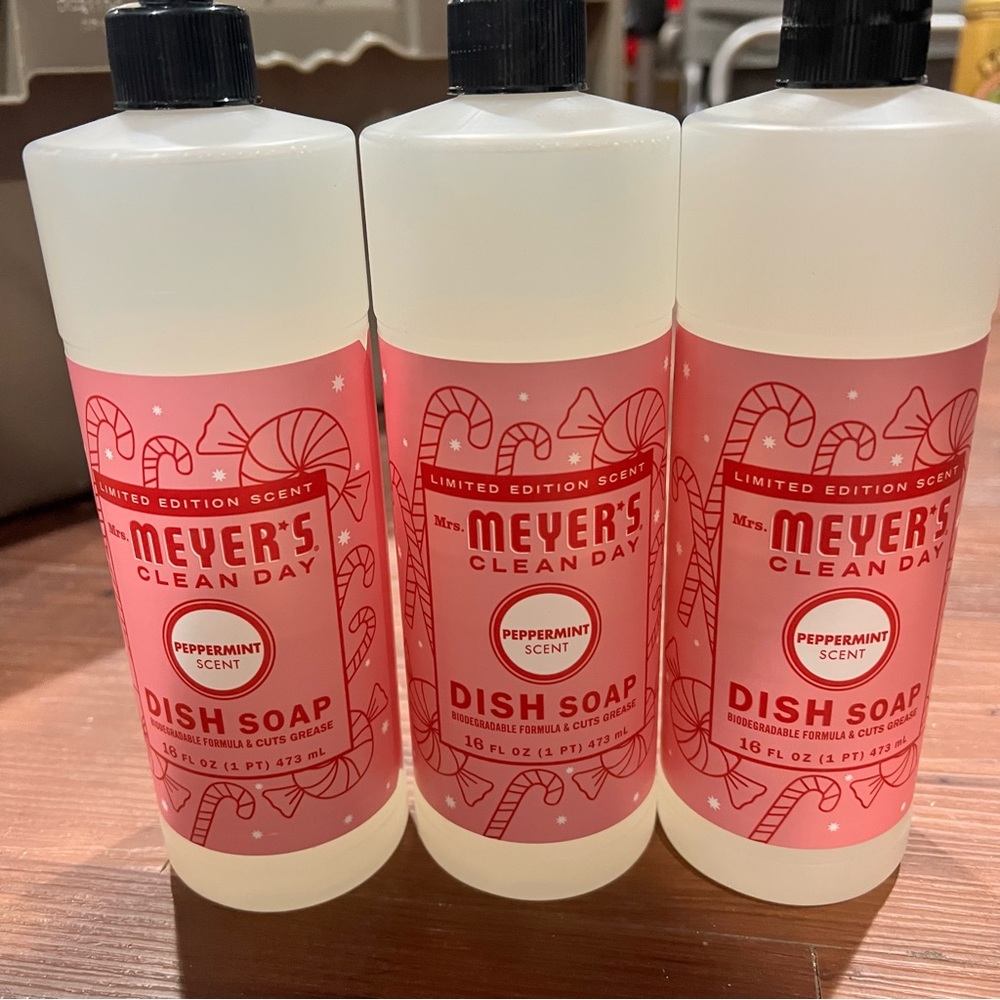 Lot of 3: Mrs. Meyer's Clean Day Peppermint Dish Soap. Limited Edition